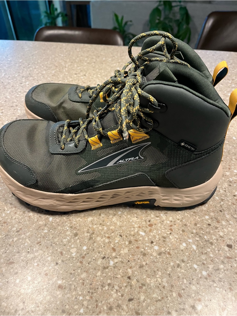 Altra Men's Dark Green Timp 5 Gore-Tex Hiking/Running Boots Size 9.5 Medium